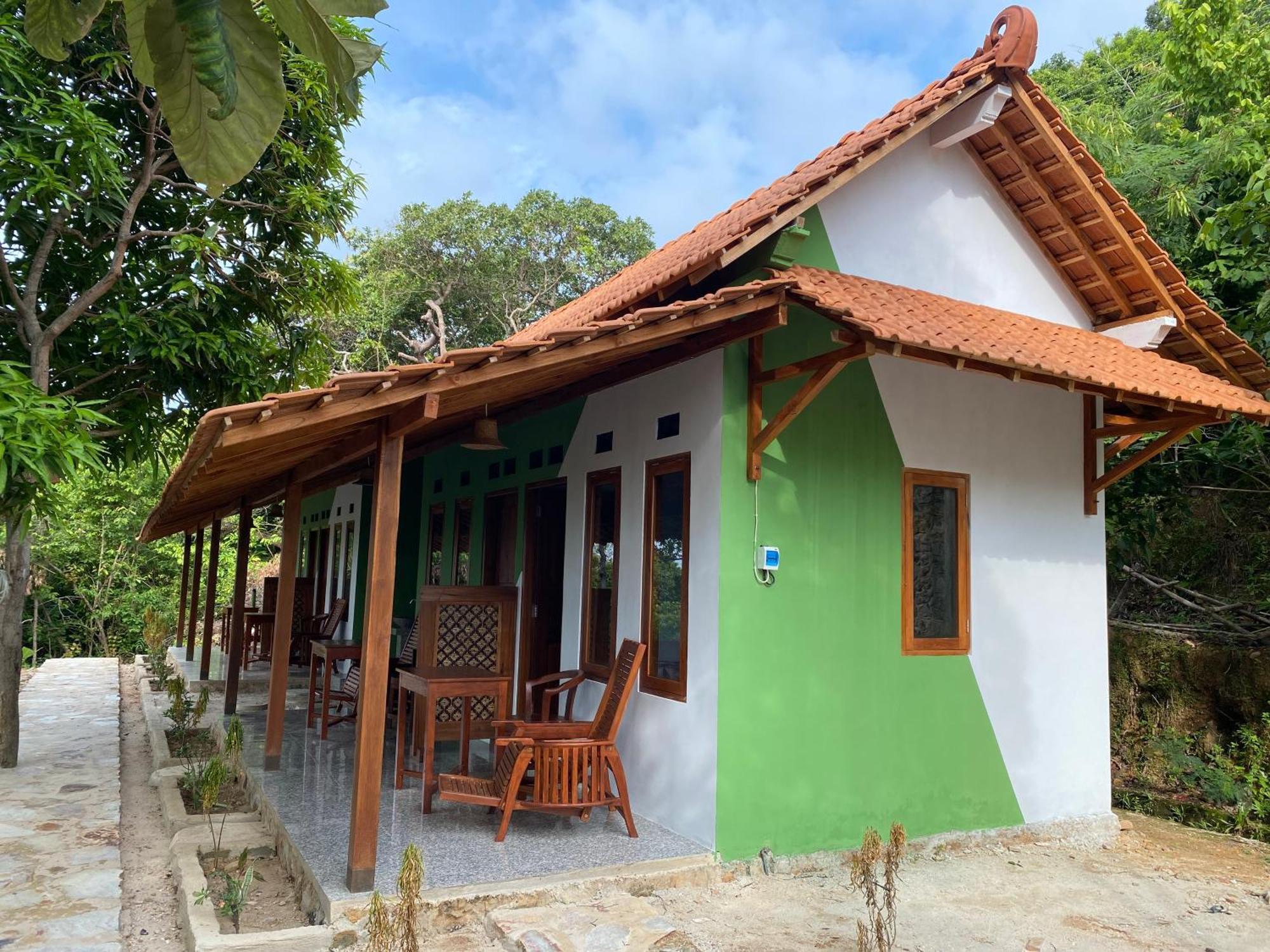 Alam Kita Hotel Karimunjawa Exterior photo