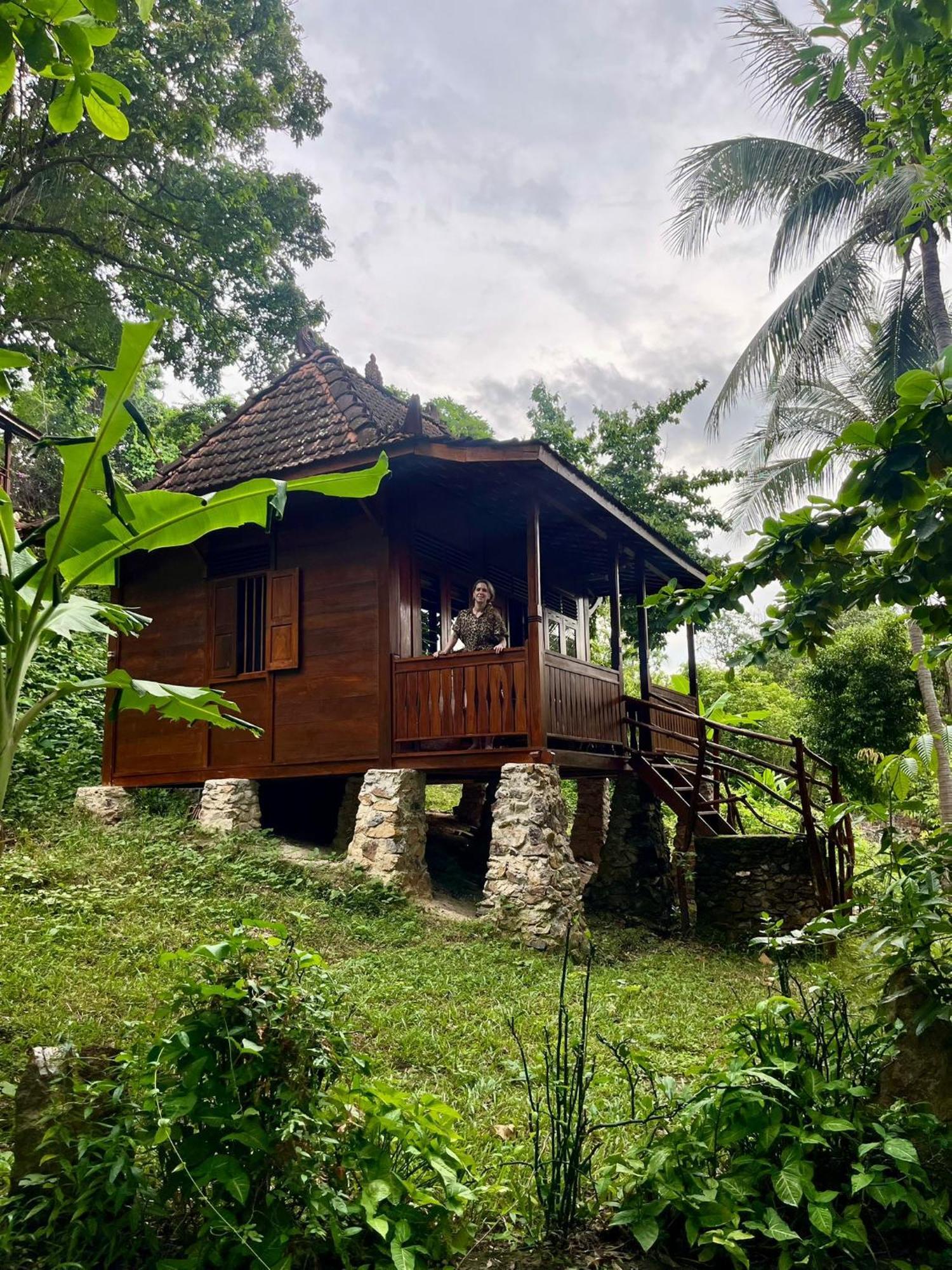 Alam Kita Hotel Karimunjawa Exterior photo