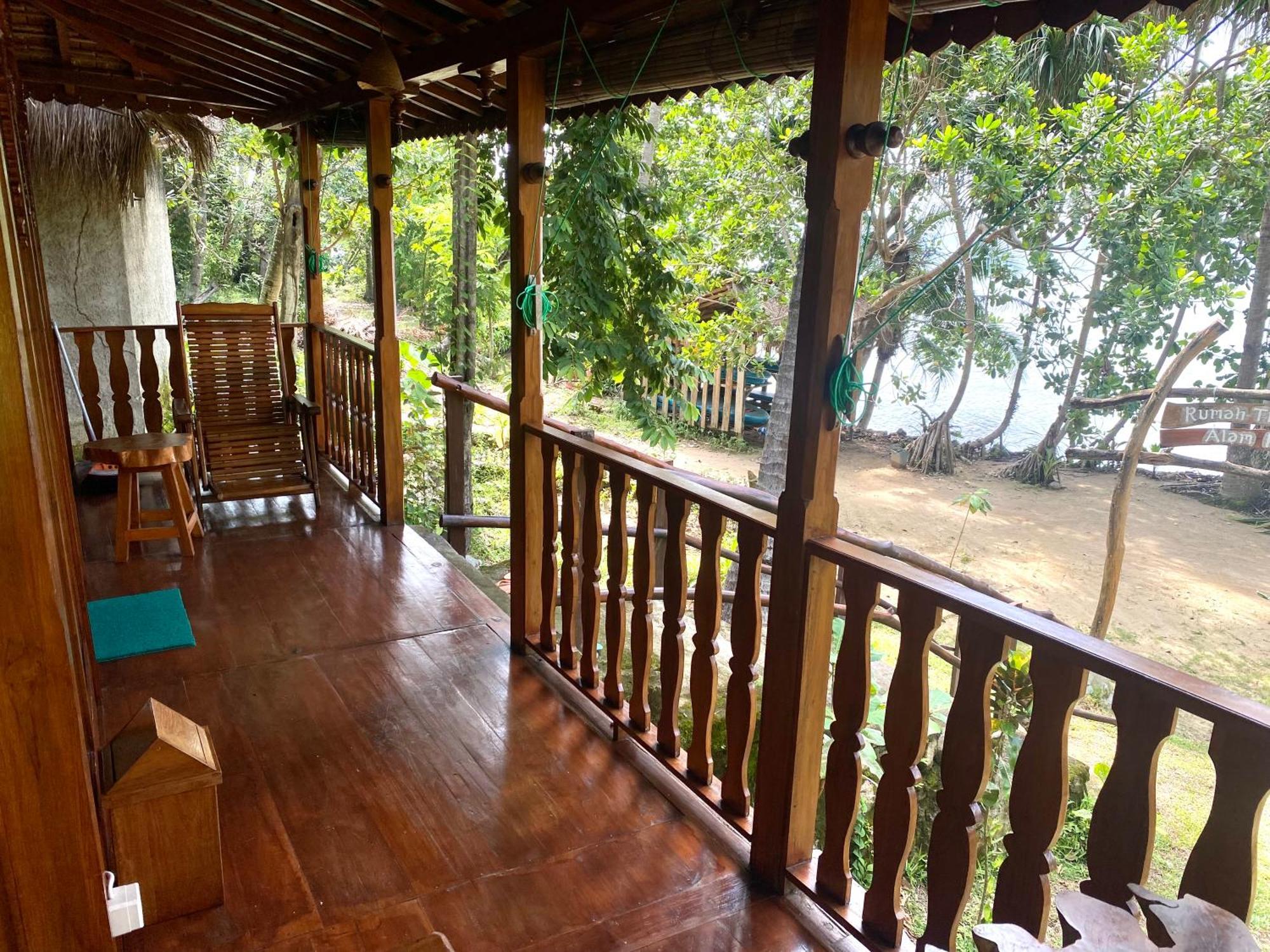 Alam Kita Hotel Karimunjawa Exterior photo